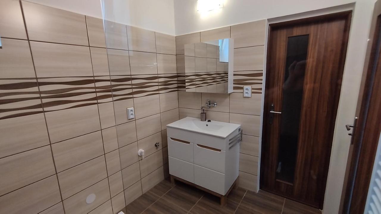 Apartman Amsel Ostrov (Karlovy Vary) Exterior foto